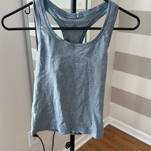 Lululemon tank top size 4 “ swiftly, tech”!💙